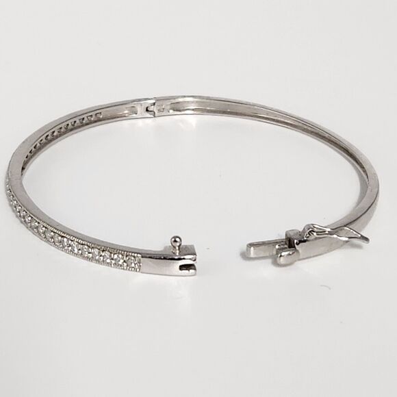 Elegant 14k White Gold Diamonds Bangle Bracelet - Picture 7 of 11